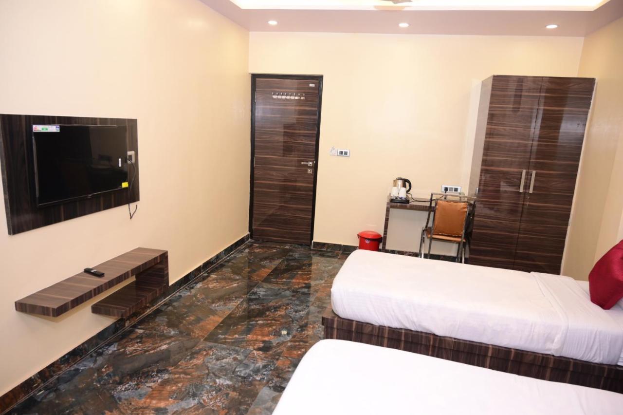 Hotel Gm International Bodhgaya Bagian luar foto